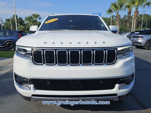 Used 2022 Jeep Wagoneer Series III w/ Flexible Seating Group RWD image 8