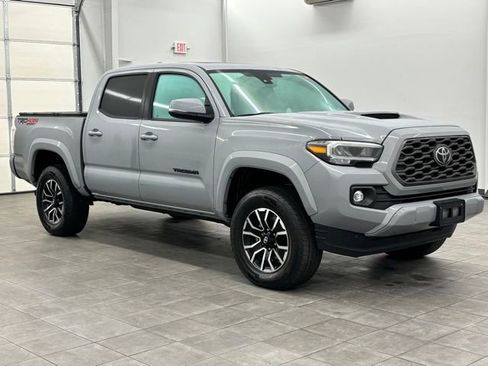 Used 2020 Toyota Tacoma TRD Sport w/ TRD Premium Sport Package image 1