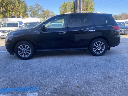 Used 2016 Nissan Pathfinder S image 4