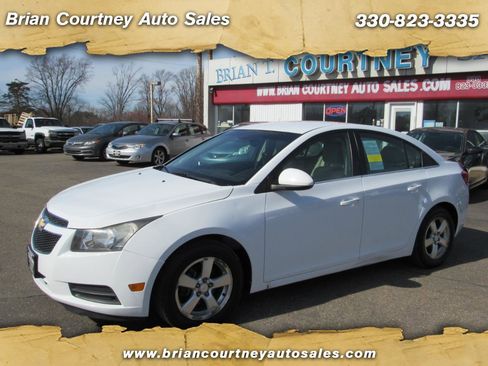 Used 2011 Chevrolet Cruze LT image 1