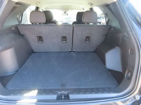 Used 2023 Chevrolet Equinox LT FWD image 31