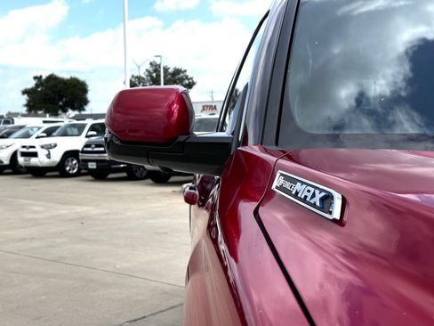 Used 2023 Toyota Sequoia Platinum AWD/4WD image 11