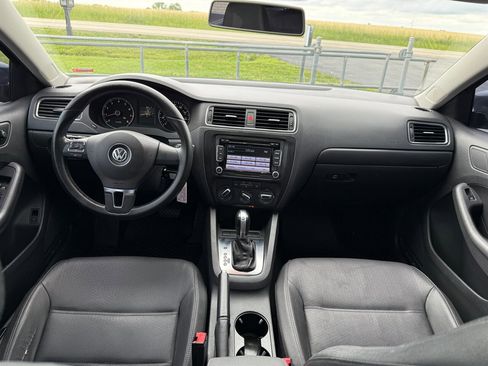 Used 2012 Volkswagen Jetta SE FWD image 14