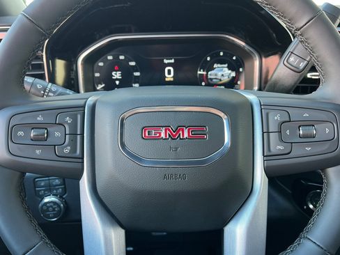 New 2026 GMC Sierra 1500 SLT image 22