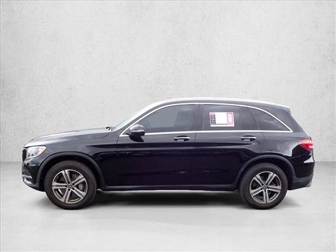 Used 2018 Mercedes-Benz GLC 300 4MATIC image 2