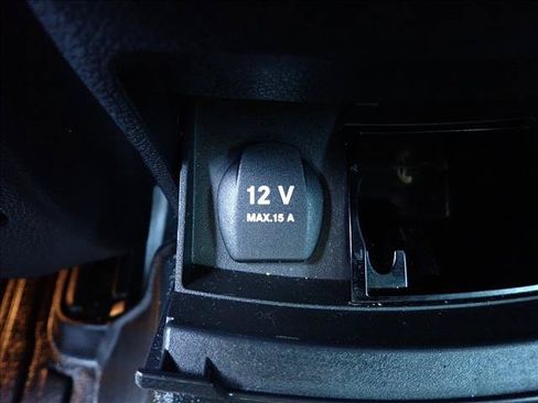 Used 2018 Mercedes-Benz CLA 250 image 9