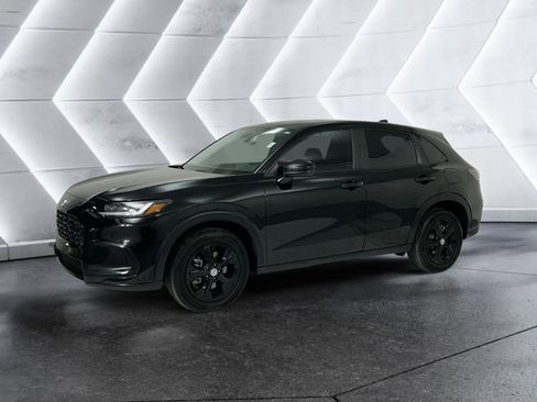 Used 2025 Honda HR-V LX image 3