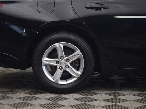 Used 2022 Chevrolet Malibu LS FWD image 28