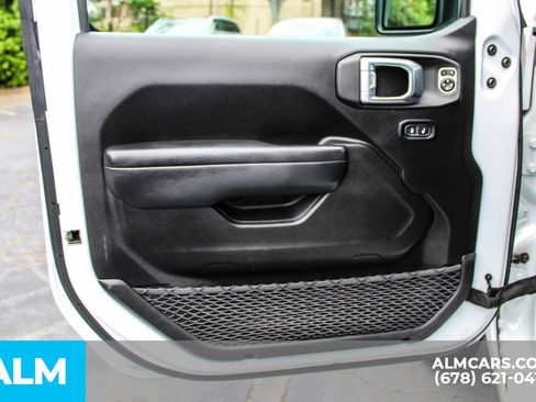 Used 2025 Jeep Wrangler Unlimited Sport AWD/4WD image 36