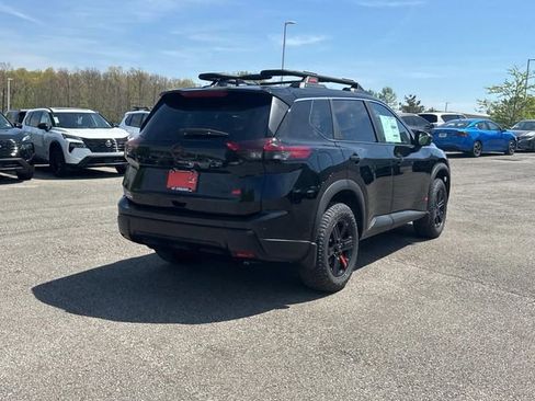New 2026 Nissan Rogue SV w/ Rock Creek Premium Package AWD/4WD image 4