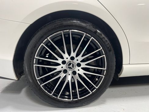 Used 2023 Mercedes-Benz C 300 4MATIC Sedan image 15