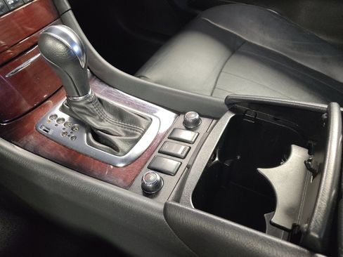 Used 2017 INFINITI QX50 AWD w/ Premium Plus Package image 26