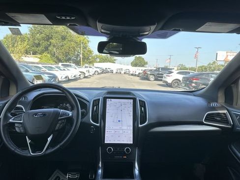 Used 2022 Ford Edge ST w/ Equipment Group 401A AWD/4WD image 10