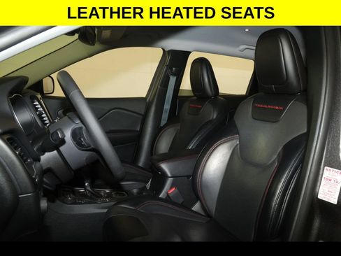 Used 2022 Jeep Cherokee Trailhawk w/ Premium Leather Package AWD/4WD image 3