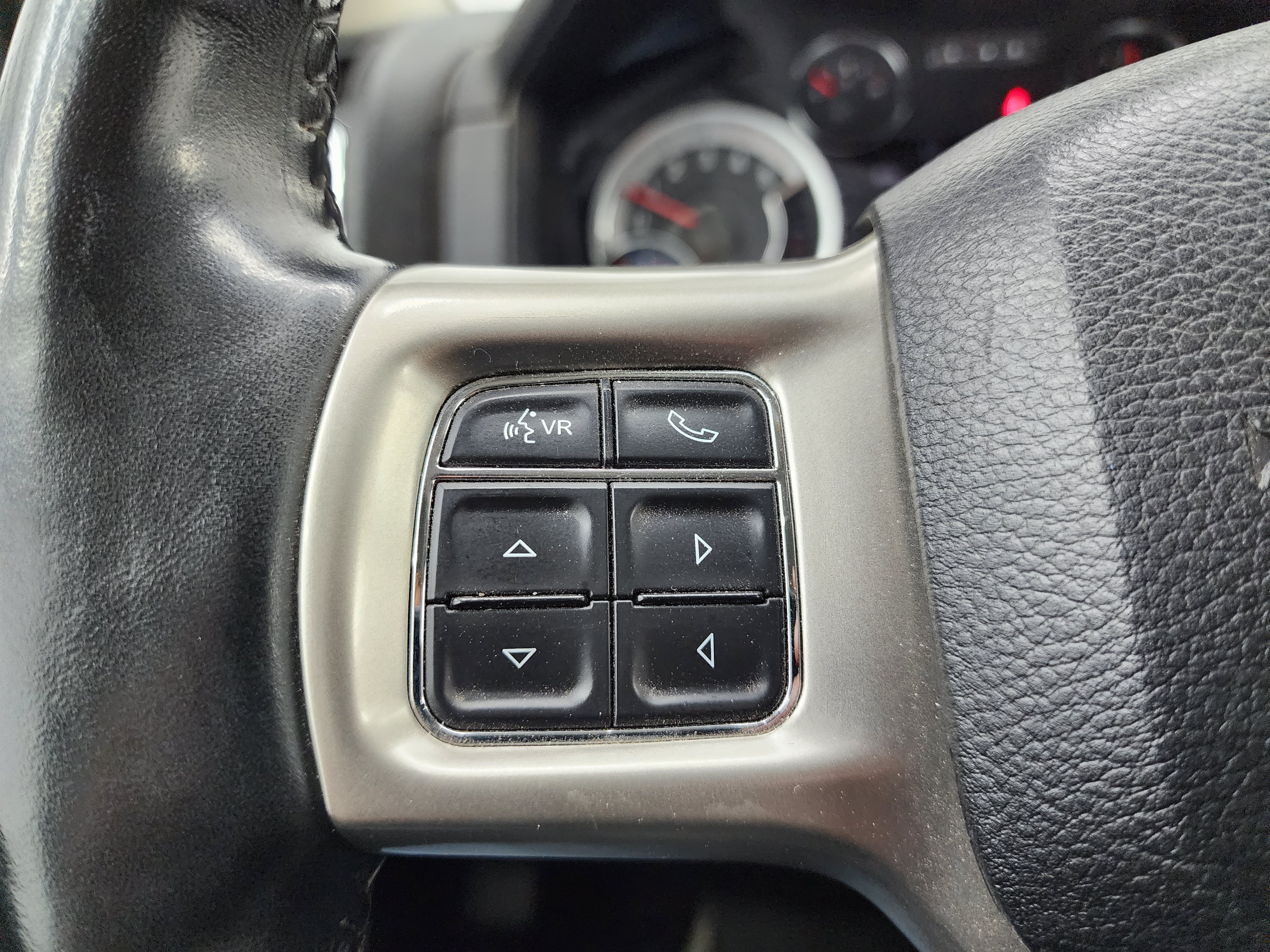 Used 2017 RAM 2500 Laramie AWD/4WD image 18