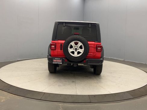 Used 2021 Jeep Wrangler Sport AWD/4WD image 4