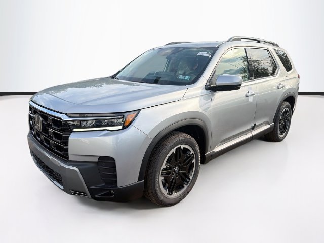 New 2026 Honda Pilot Touring image 3