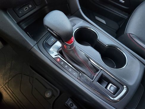 Used 2024 Chevrolet Equinox RS w/ RS Leather Package image 21