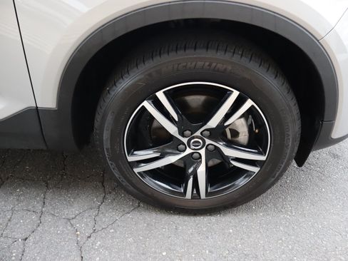 Used 2025 Volvo XC40 B5 Core AWD/4WD image 37
