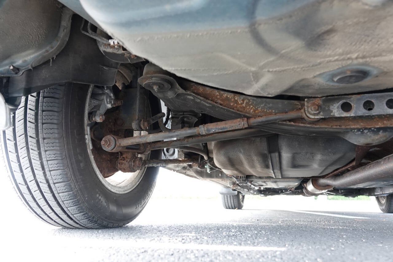 Used 1999 Toyota Avalon XLS FWD image 96