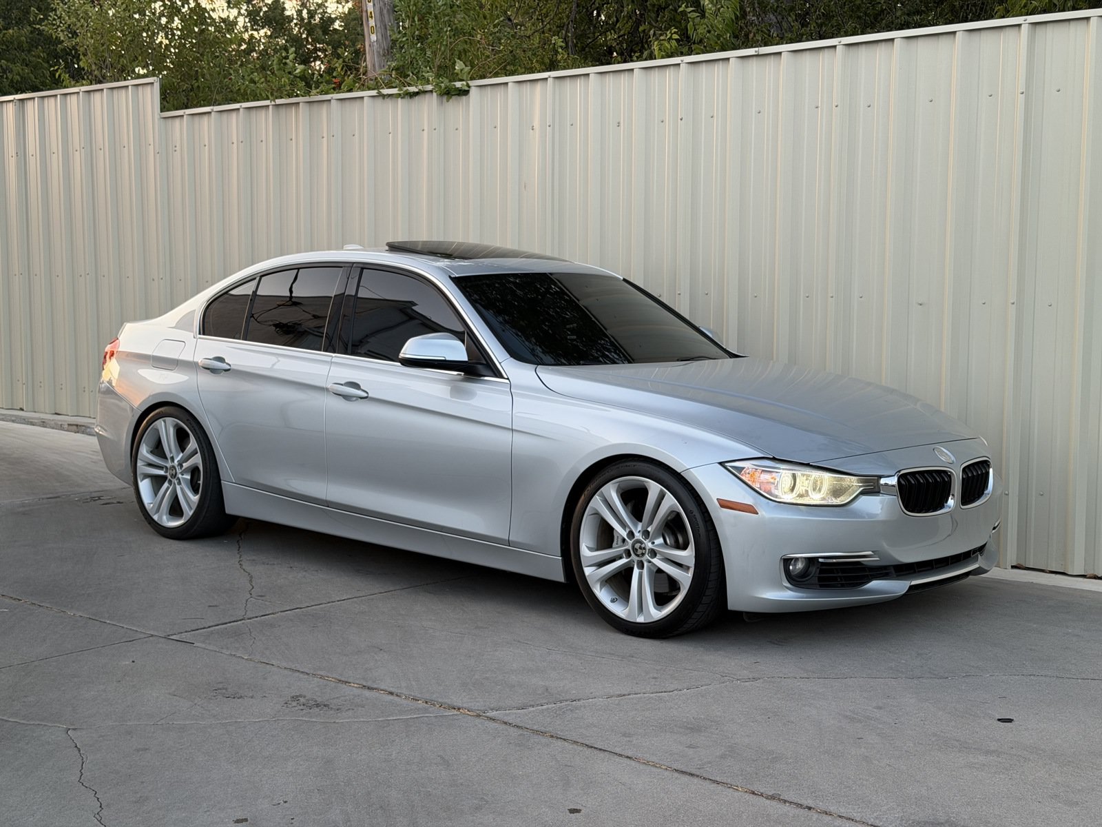 Used 2015 BMW 335i Sedan RWD image 3