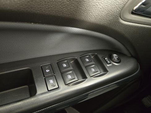 Used 2016 Chevrolet Colorado Z71 AWD/4WD image 30
