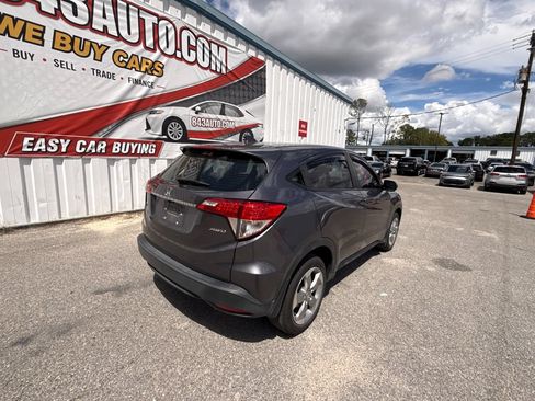 Used 2022 Honda HR-V LX image 8