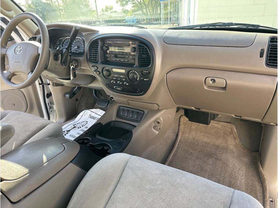 Used 2005 Toyota Sequoia SR5 RWD image 23
