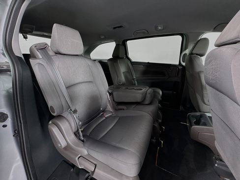 Certified 2024 Honda Odyssey EX image 27