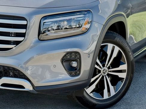 Used 2026 Mercedes-Benz GLB 250 image 3