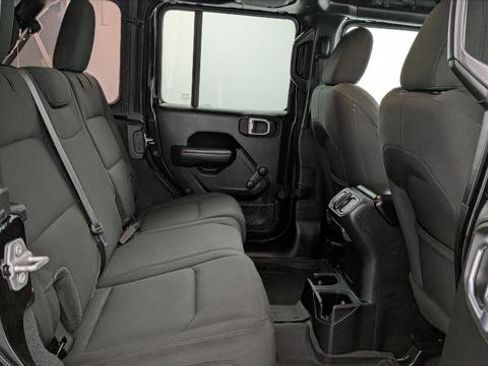 Used 2023 Jeep Wrangler Unlimited Sport image 20