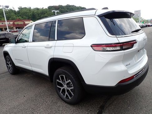 New 2025 Jeep Grand Cherokee L Limited image 3