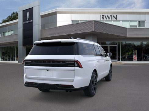 New 2026 Lincoln Navigator L Black Label AWD/4WD image 8