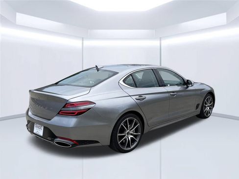 Used 2026 Genesis G70 2.5T RWD image 5