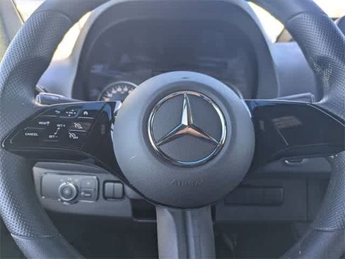 Used 2025 Mercedes-Benz Sprinter 2500 image 21