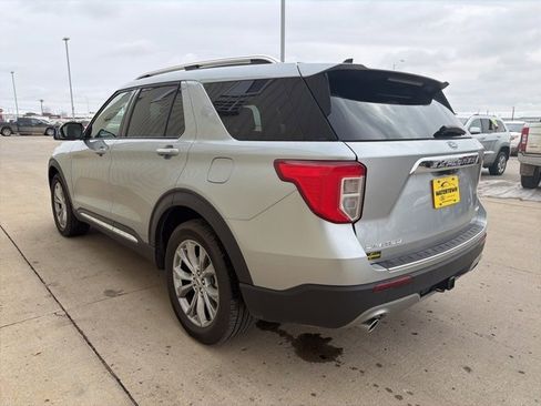 Used 2023 Ford Explorer Limited w/ Limited Technology Package image 5