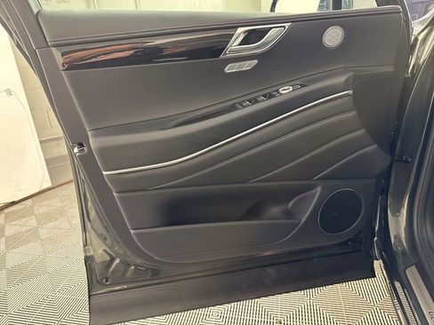 Used 2025 Genesis GV80 2.5T Standard AWD/4WD image 15