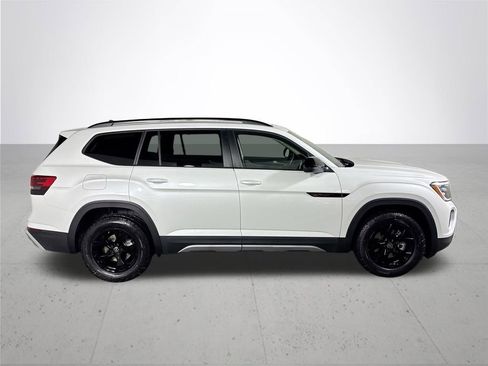 New 2026 Volkswagen Atlas Peak Edition AWD/4WD image 5