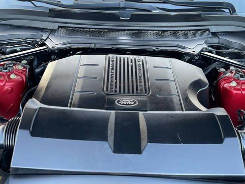 Used 2016 Land Rover Range Rover HSE image 38