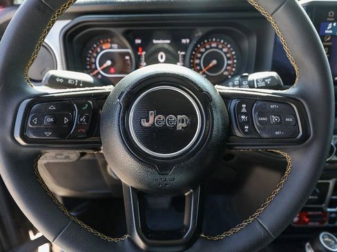 Used 2024 Jeep Wrangler Unlimited Sport AWD/4WD image 15