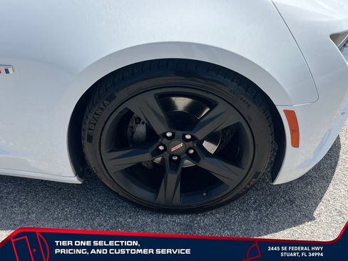 Used 2018 Chevrolet Camaro SS RWD image 15
