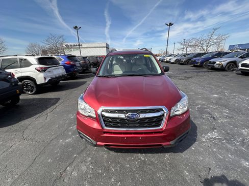 Used 2017 Subaru Forester 2.5i w/ Alloy Wheel Package image 8