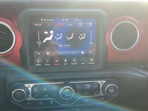 Used 2023 Jeep Gladiator Rubicon w/ LED Lighting Group image 19