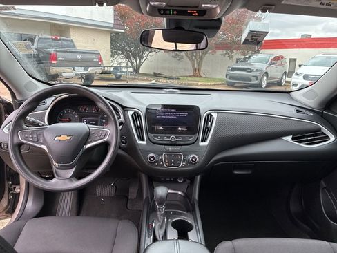 Used 2023 Chevrolet Malibu LT image 22
