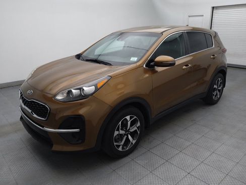 Used 2020 Kia Sportage LX w/ LX Popular Package FWD image 2