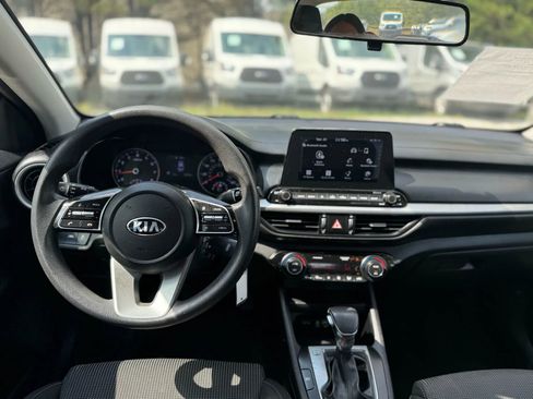 Used 2019 Kia Forte LXS image 18