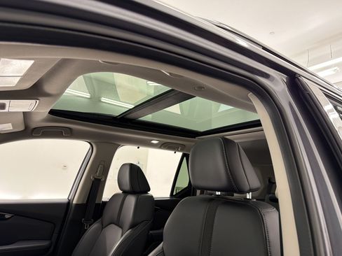 Used 2024 Honda Pilot Touring image 27