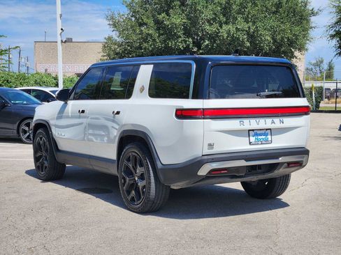 Used 2023 Rivian R1S Adventure AWD/4WD image 5