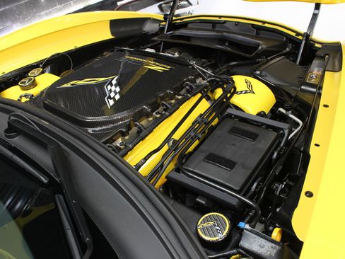 Used 2016 Chevrolet Corvette Z06 w/ 3LZ Preferred Equipment Group image 34