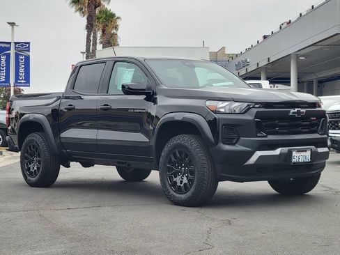 Used 2026 Chevrolet Colorado Trail Boss AWD/4WD image 31